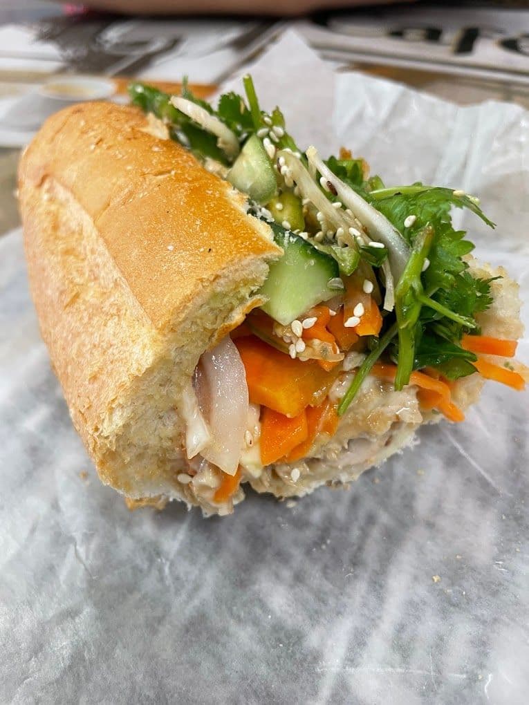 Trung Nguyen V-N Sub 3