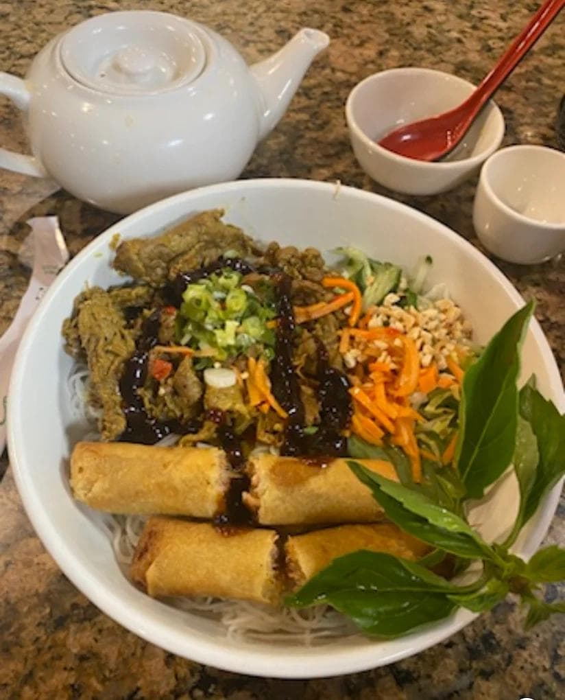 Pho Hoai Vietnamese Noodle House 4