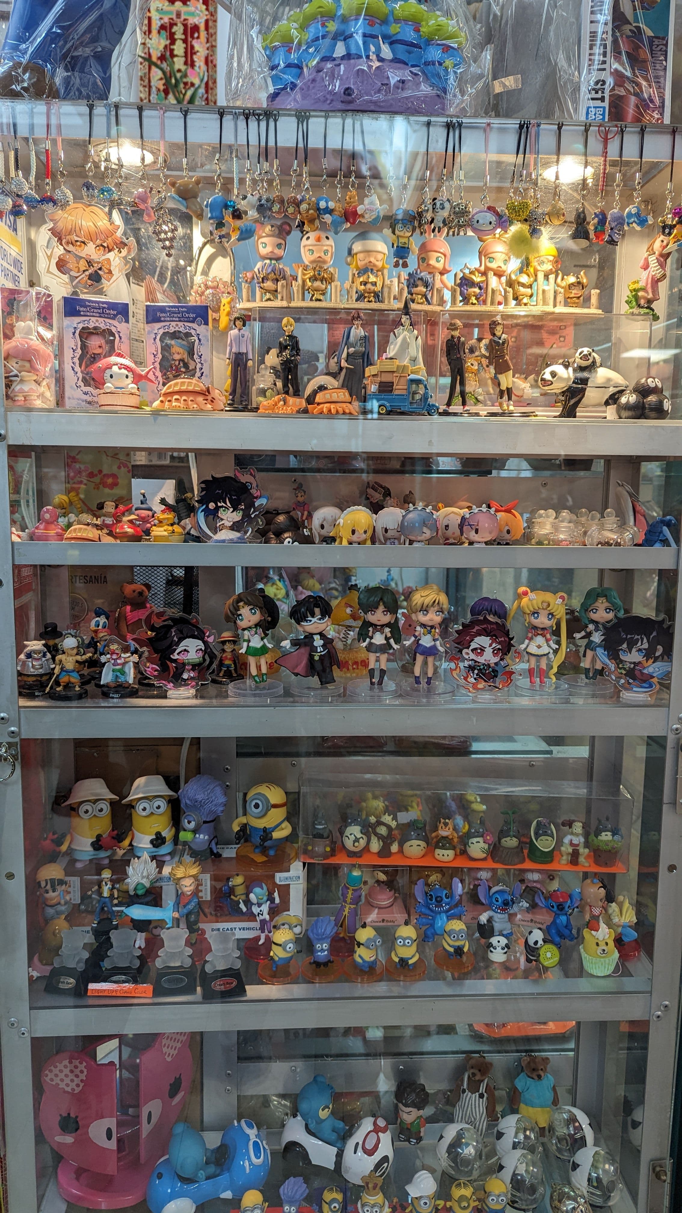 Yik Chi Gifts and Toys 2