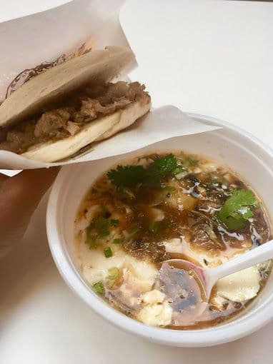 Auntie's Chinese Burger 1